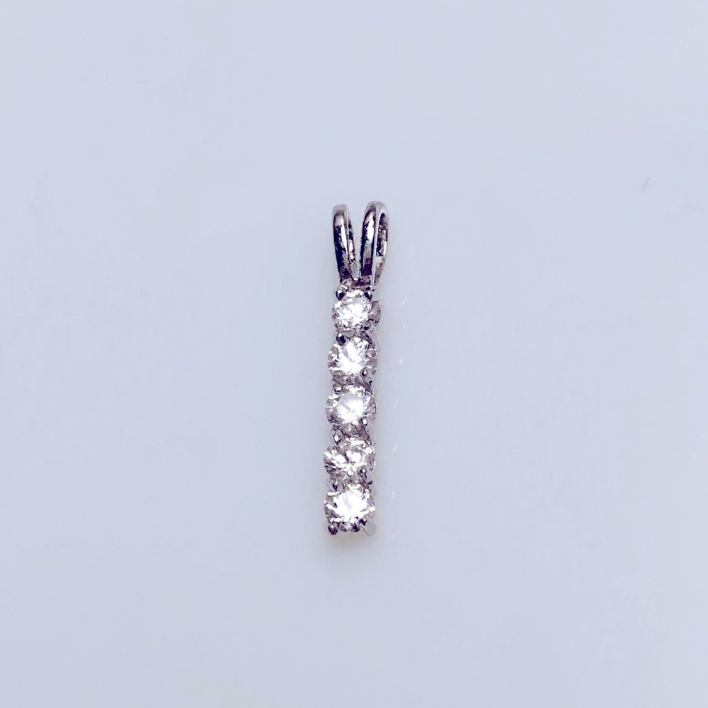 Small Sparkling cz pendant